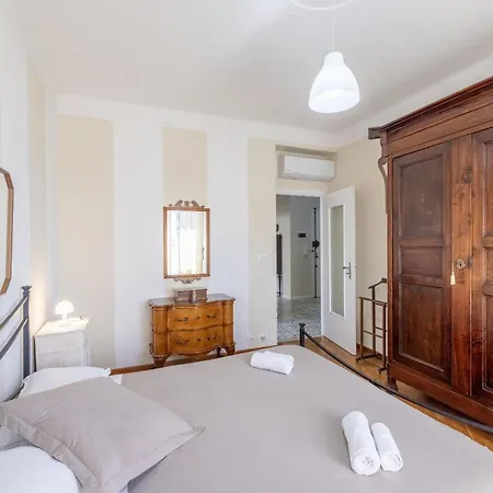 Casa Gina-centro - Sea View شقة *