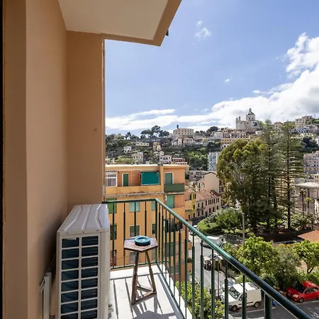 Casa Gina-centro - Sea View سانريمو